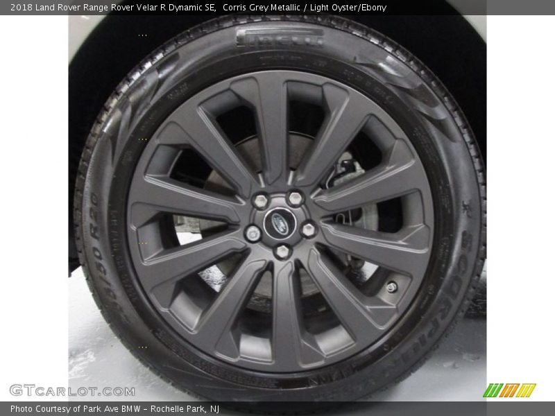 Corris Grey Metallic / Light Oyster/Ebony 2018 Land Rover Range Rover Velar R Dynamic SE