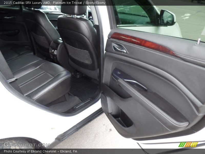 Platinum Ice Tricoat / Ebony/Ebony 2015 Cadillac SRX Luxury AWD