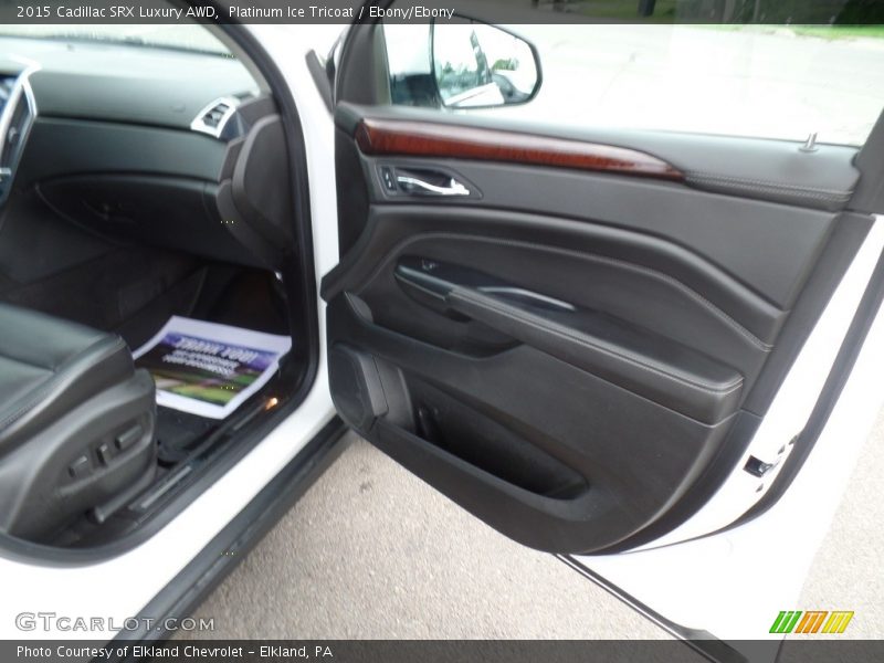 Platinum Ice Tricoat / Ebony/Ebony 2015 Cadillac SRX Luxury AWD