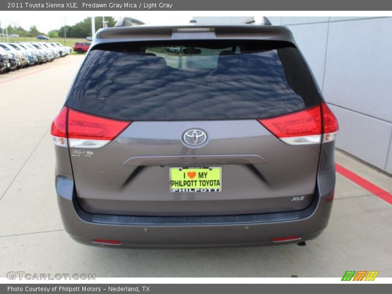 Predawn Gray Mica / Light Gray 2011 Toyota Sienna XLE