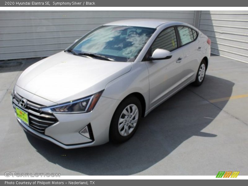 Symphony Silver / Black 2020 Hyundai Elantra SE