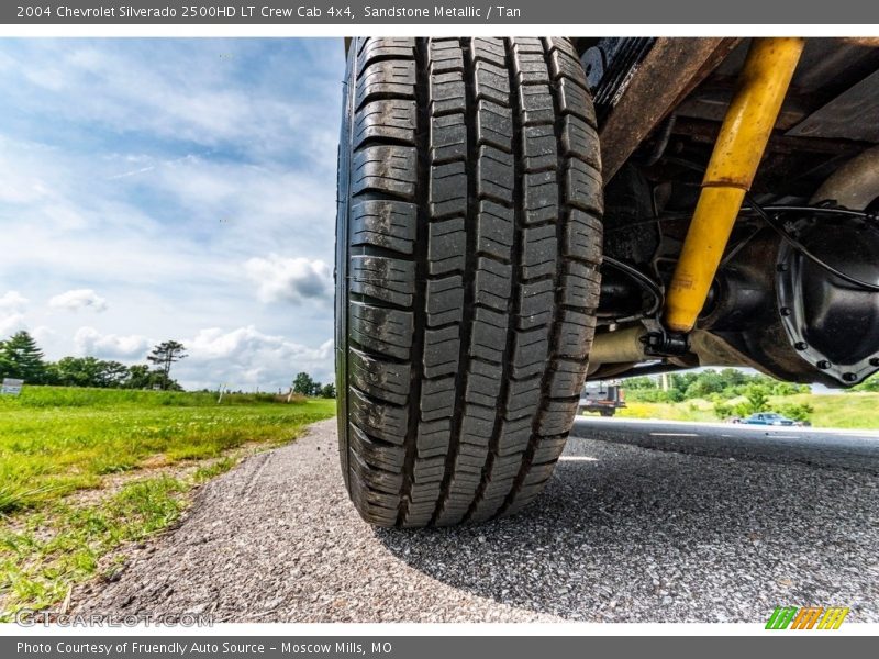Sandstone Metallic / Tan 2004 Chevrolet Silverado 2500HD LT Crew Cab 4x4