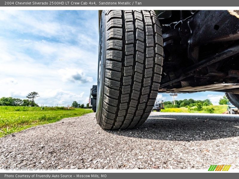 Sandstone Metallic / Tan 2004 Chevrolet Silverado 2500HD LT Crew Cab 4x4