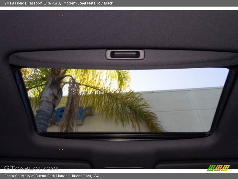 Modern Steel Metallic / Black 2019 Honda Passport Elite AWD