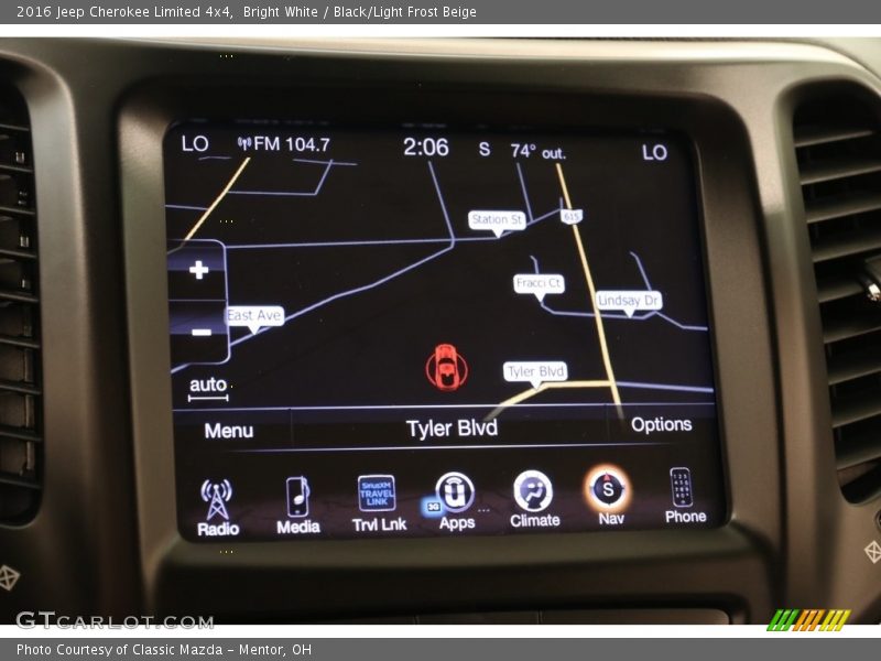 Bright White / Black/Light Frost Beige 2016 Jeep Cherokee Limited 4x4