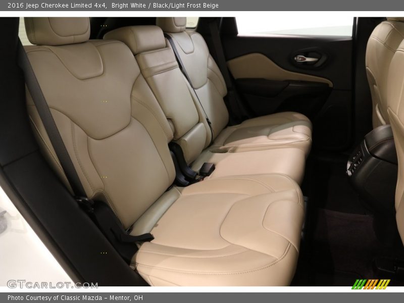 Bright White / Black/Light Frost Beige 2016 Jeep Cherokee Limited 4x4