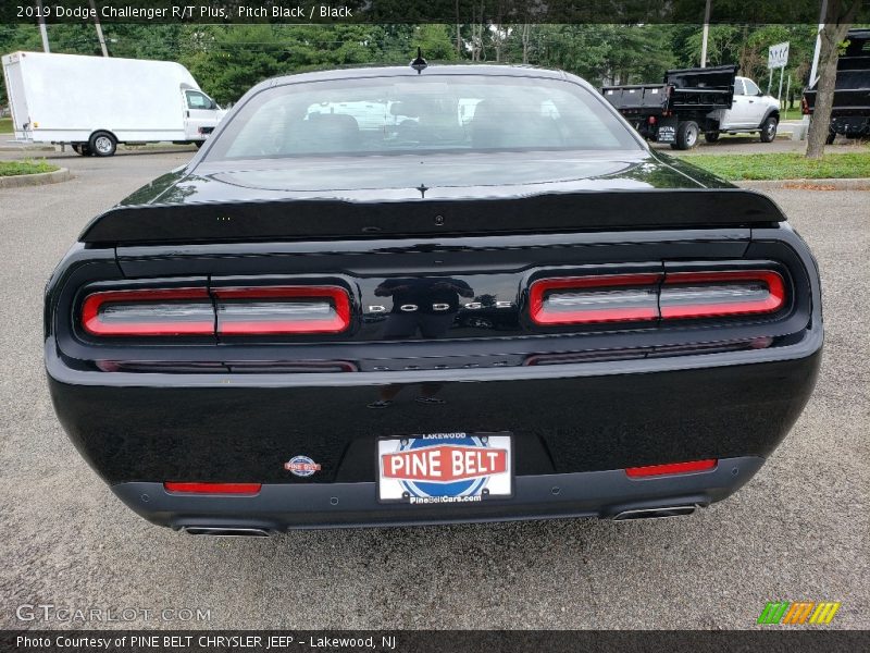 Pitch Black / Black 2019 Dodge Challenger R/T Plus