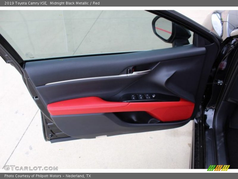 Midnight Black Metallic / Red 2019 Toyota Camry XSE