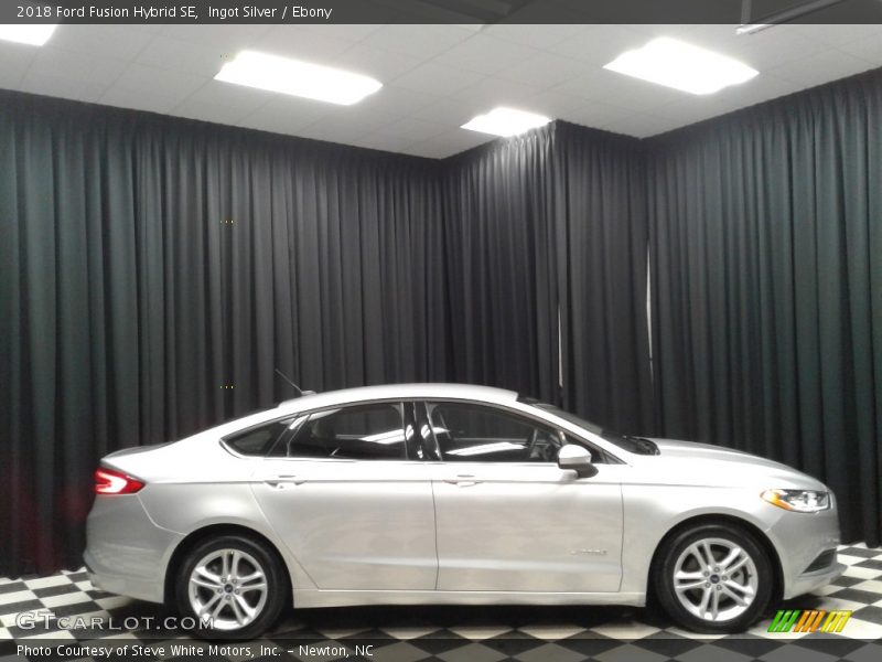 Ingot Silver / Ebony 2018 Ford Fusion Hybrid SE
