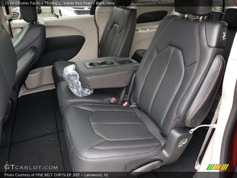 Velvet Red Pearl / Black/Alloy 2019 Chrysler Pacifica Touring L