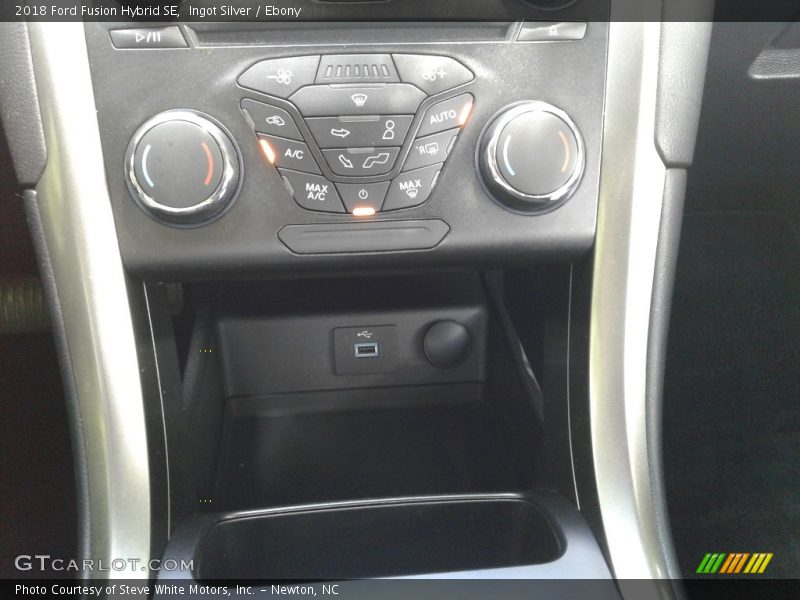 Ingot Silver / Ebony 2018 Ford Fusion Hybrid SE