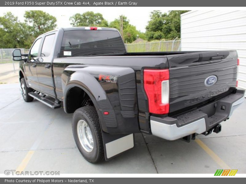 Agate Black / Earth Gray 2019 Ford F350 Super Duty STX Crew Cab 4x4