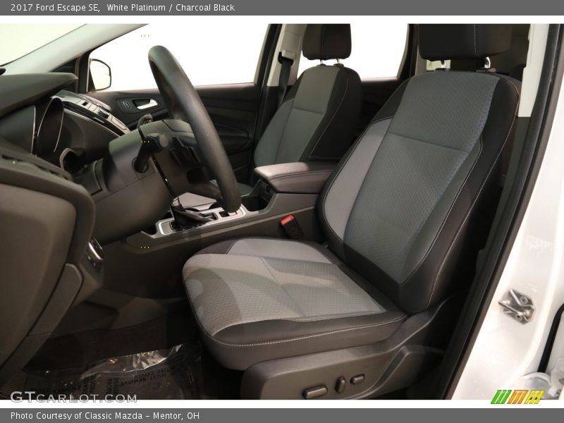 White Platinum / Charcoal Black 2017 Ford Escape SE