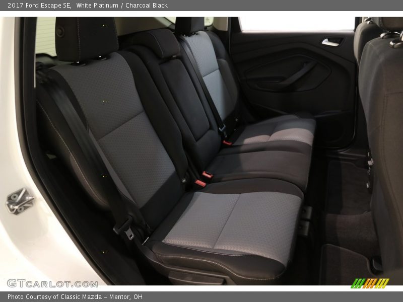 White Platinum / Charcoal Black 2017 Ford Escape SE