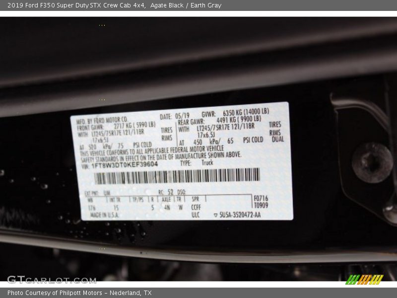 Agate Black / Earth Gray 2019 Ford F350 Super Duty STX Crew Cab 4x4
