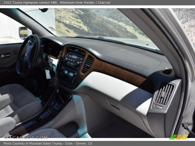 Millennium Silver Metallic / Charcoal 2002 Toyota Highlander Limited 4WD