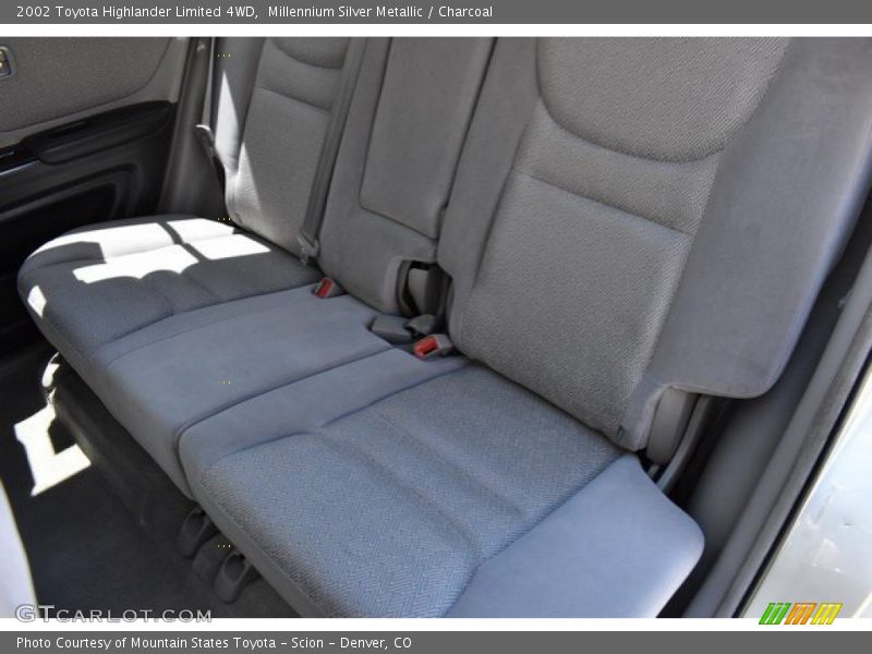Millennium Silver Metallic / Charcoal 2002 Toyota Highlander Limited 4WD