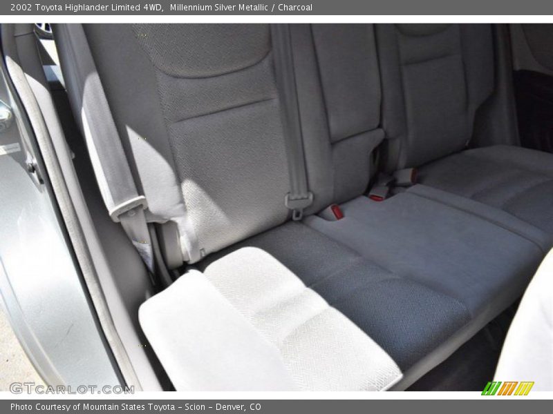 Millennium Silver Metallic / Charcoal 2002 Toyota Highlander Limited 4WD