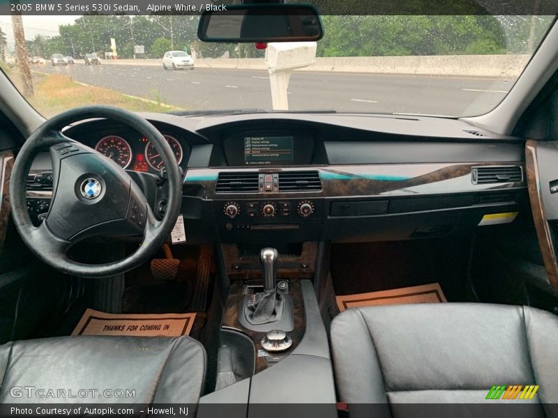 Alpine White / Black 2005 BMW 5 Series 530i Sedan