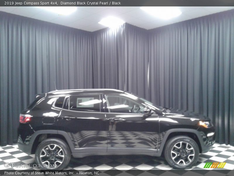 Diamond Black Crystal Pearl / Black 2019 Jeep Compass Sport 4x4