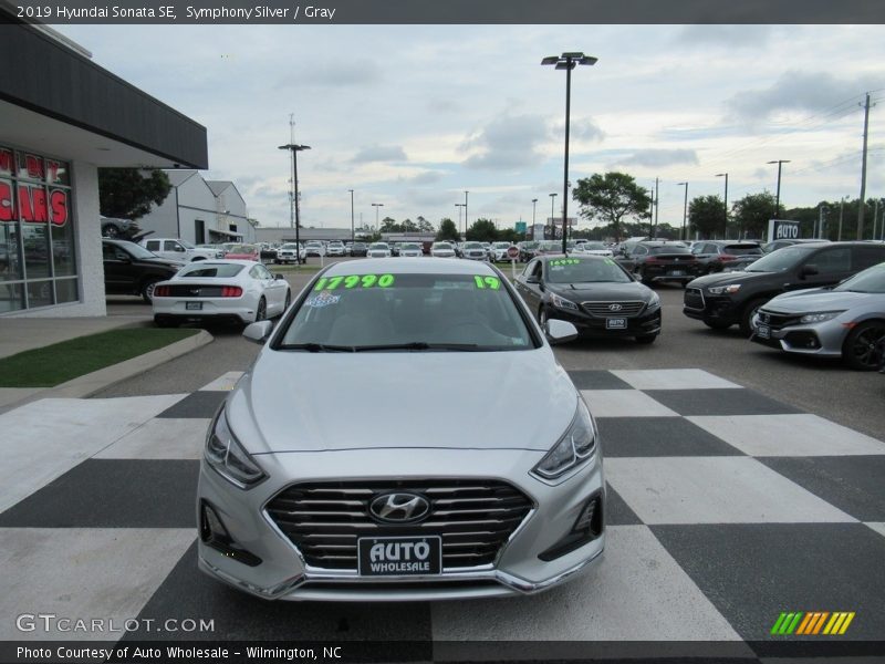 Symphony Silver / Gray 2019 Hyundai Sonata SE