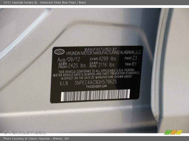 Iridescent Silver Blue Pearl / Black 2013 Hyundai Sonata SE