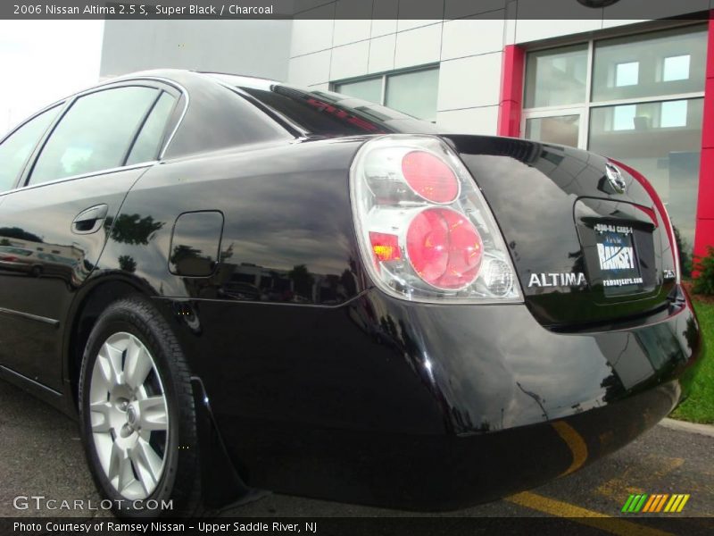 Super Black / Charcoal 2006 Nissan Altima 2.5 S