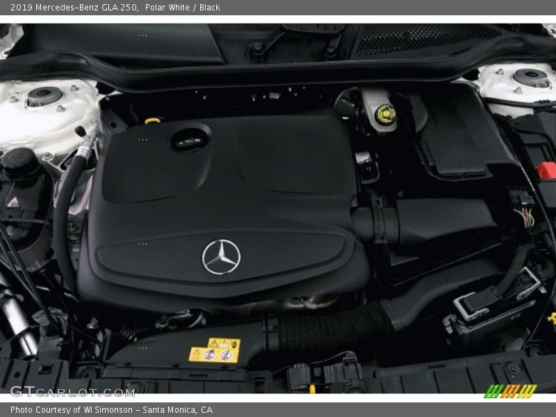 Polar White / Black 2019 Mercedes-Benz GLA 250