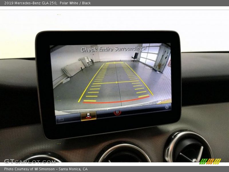 Polar White / Black 2019 Mercedes-Benz GLA 250