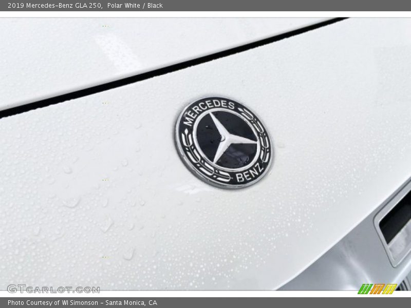 Polar White / Black 2019 Mercedes-Benz GLA 250
