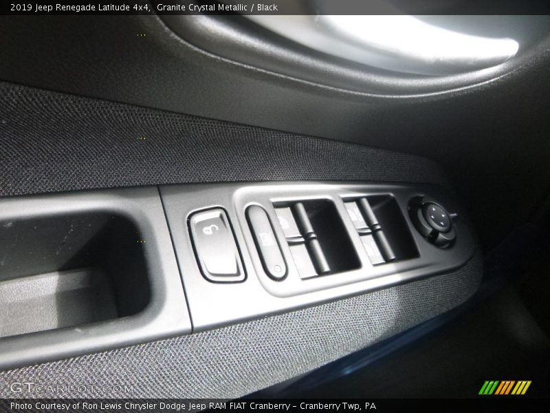 Granite Crystal Metallic / Black 2019 Jeep Renegade Latitude 4x4