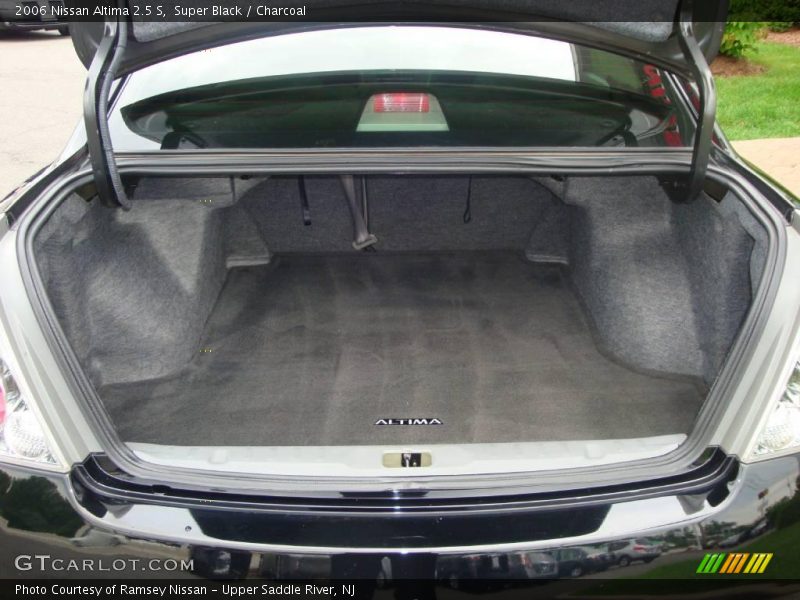 Super Black / Charcoal 2006 Nissan Altima 2.5 S
