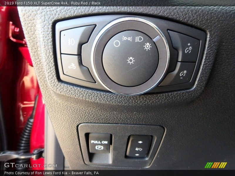 Ruby Red / Black 2019 Ford F150 XLT SuperCrew 4x4