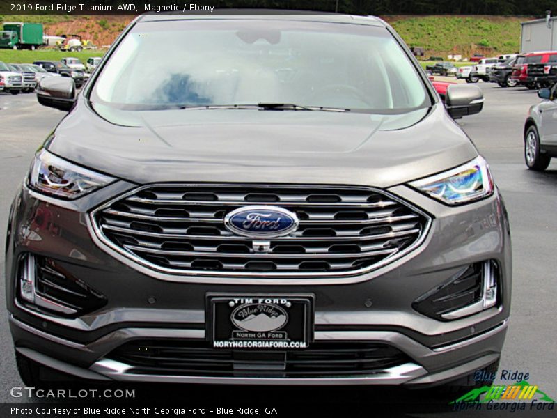 Magnetic / Ebony 2019 Ford Edge Titanium AWD