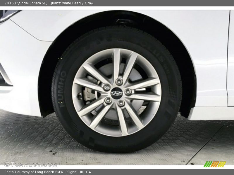 Quartz White Pearl / Gray 2016 Hyundai Sonata SE