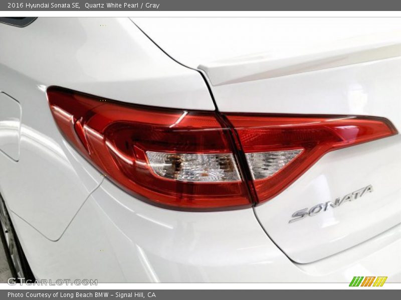Quartz White Pearl / Gray 2016 Hyundai Sonata SE