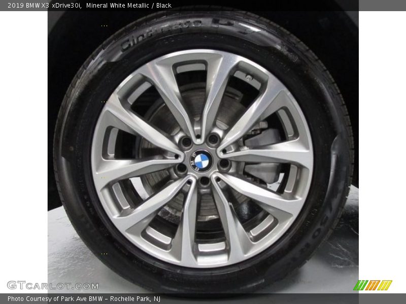 Mineral White Metallic / Black 2019 BMW X3 xDrive30i