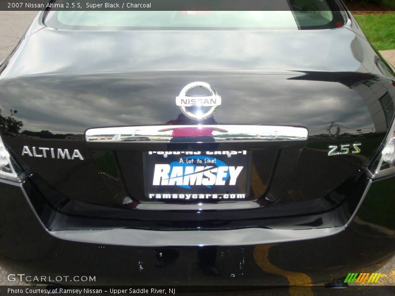 Super Black / Charcoal 2007 Nissan Altima 2.5 S