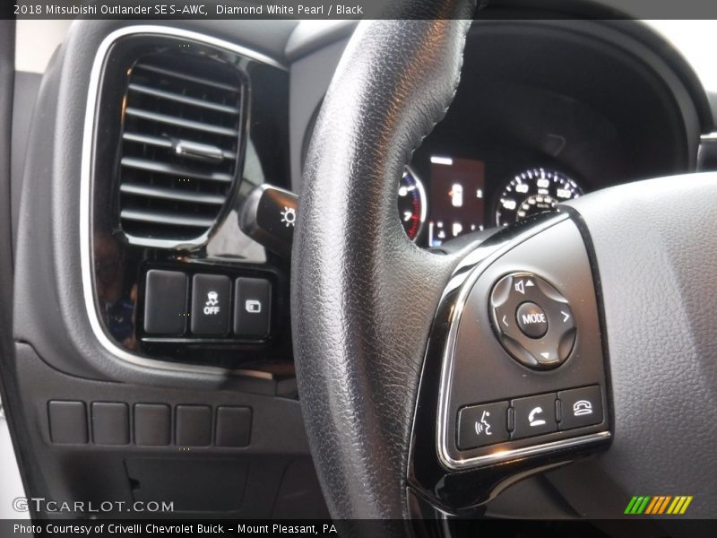 Diamond White Pearl / Black 2018 Mitsubishi Outlander SE S-AWC
