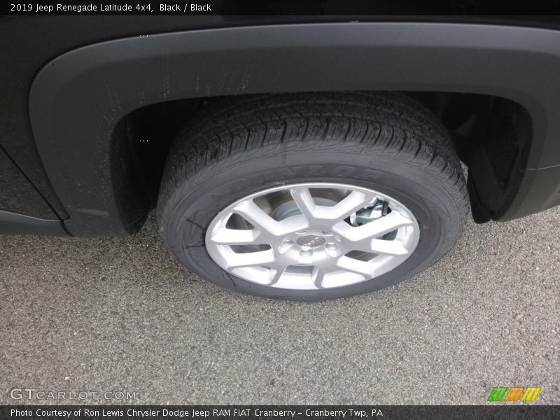 Black / Black 2019 Jeep Renegade Latitude 4x4