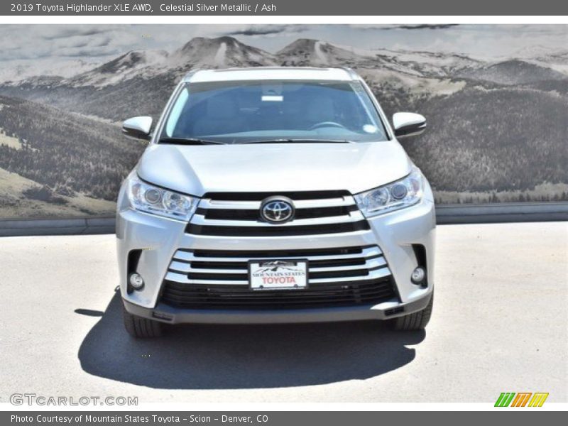 Celestial Silver Metallic / Ash 2019 Toyota Highlander XLE AWD