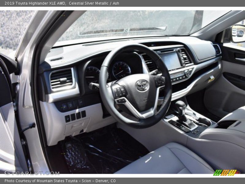 Celestial Silver Metallic / Ash 2019 Toyota Highlander XLE AWD