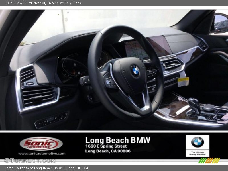 Alpine White / Black 2019 BMW X5 xDrive40i