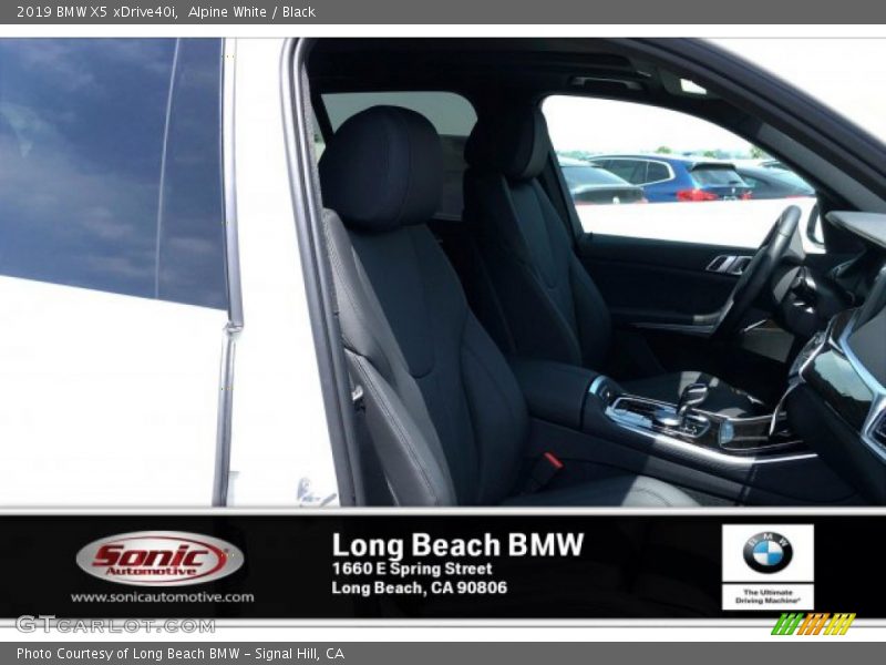 Alpine White / Black 2019 BMW X5 xDrive40i