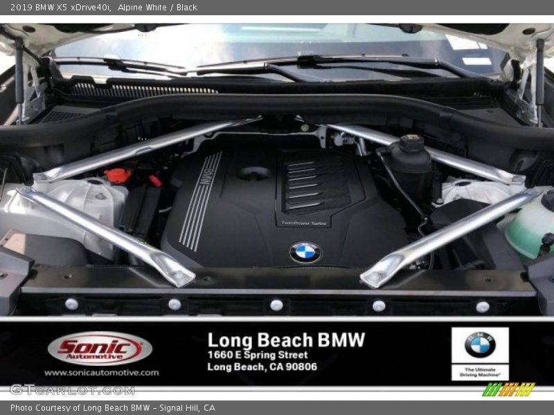 Alpine White / Black 2019 BMW X5 xDrive40i
