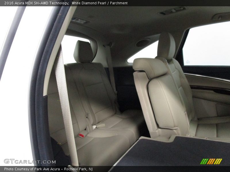 White Diamond Pearl / Parchment 2016 Acura MDX SH-AWD Technology