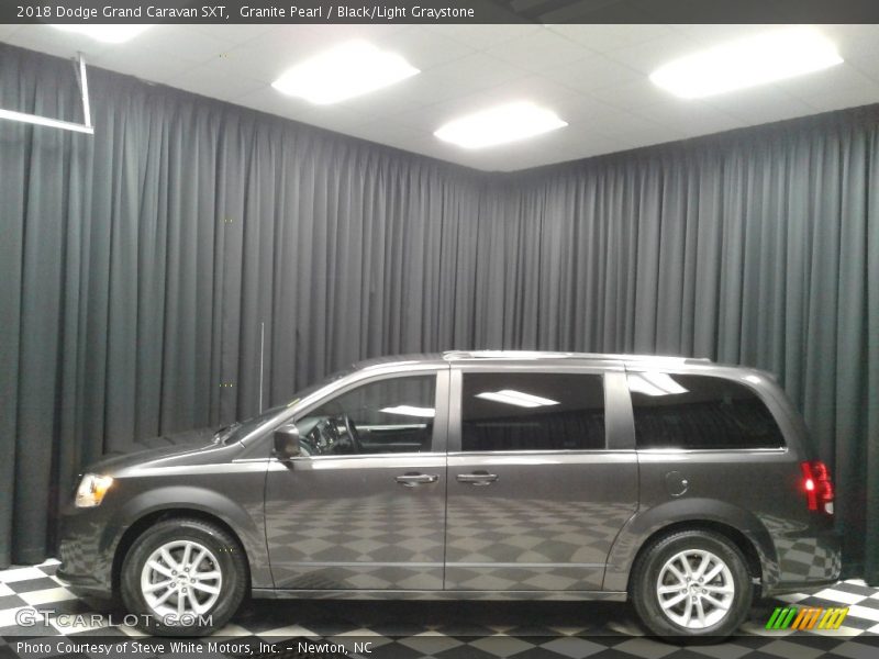 Granite Pearl / Black/Light Graystone 2018 Dodge Grand Caravan SXT