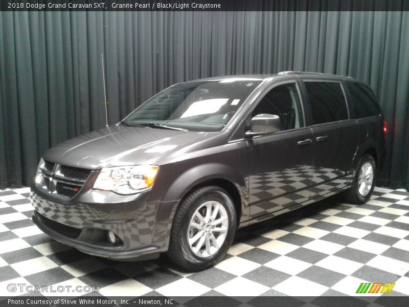 Granite Pearl / Black/Light Graystone 2018 Dodge Grand Caravan SXT