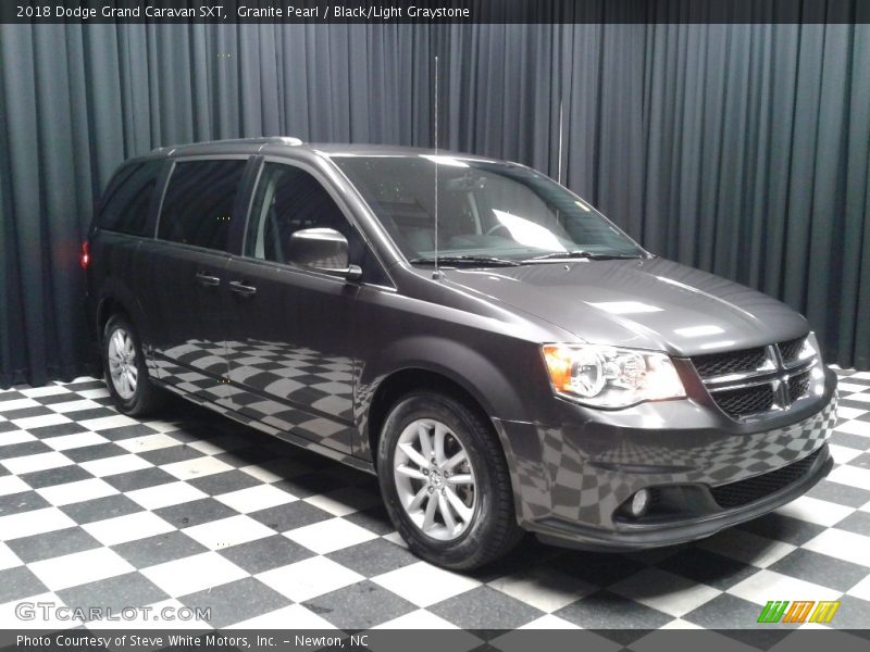 Granite Pearl / Black/Light Graystone 2018 Dodge Grand Caravan SXT