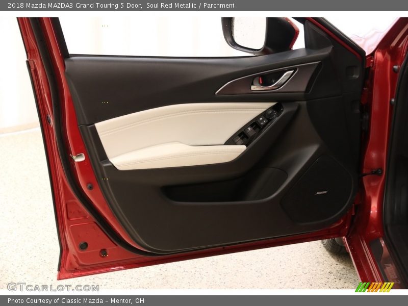 Soul Red Metallic / Parchment 2018 Mazda MAZDA3 Grand Touring 5 Door